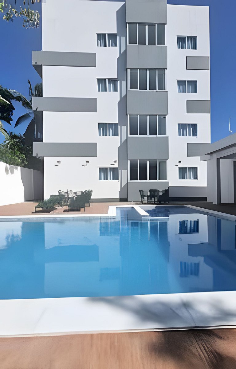 Vila dos Coqueiros, ap 302, 200 metros da praia.