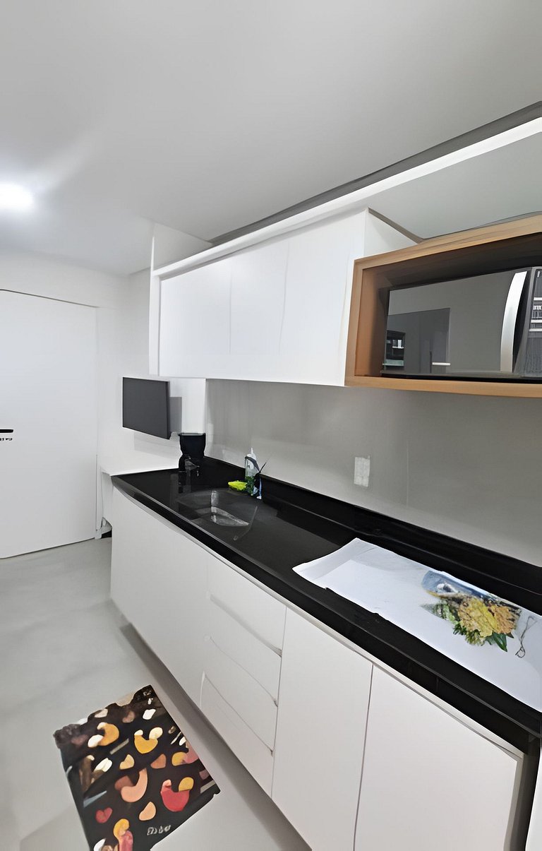 Vila dos Coqueiros, ap 302, 200 metros da praia.