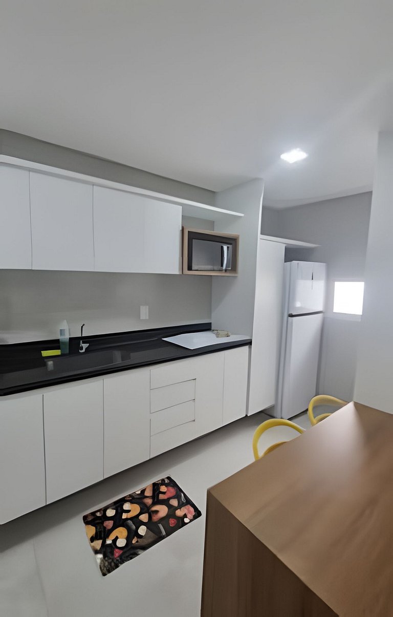 Vila dos Coqueiros, ap 302, 200 metros da praia.