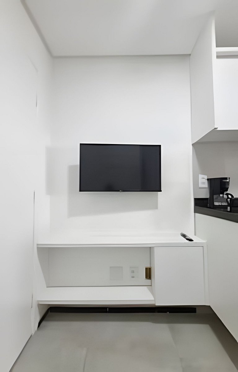 Vila dos Coqueiros, ap 302, 200 metros da praia.