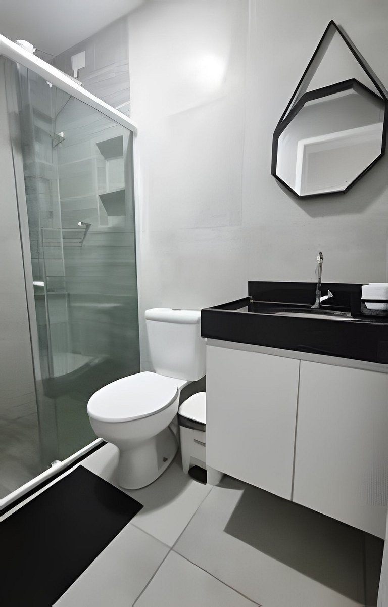 Vila dos Coqueiros, ap 302, 200 metros da praia.