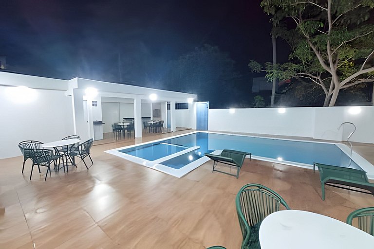 Vila dos Coqueiros,Ap101, 200 metros da praia