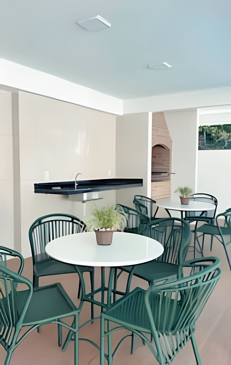 Vila dos Coqueiros, Ap003, 200 metros da praia