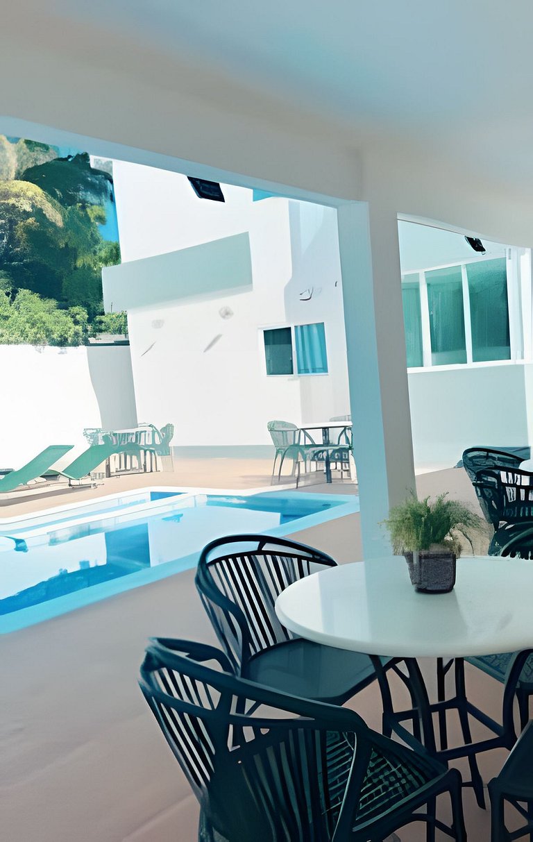 Vila dos Coqueiros, Ap003, 200 metros da praia