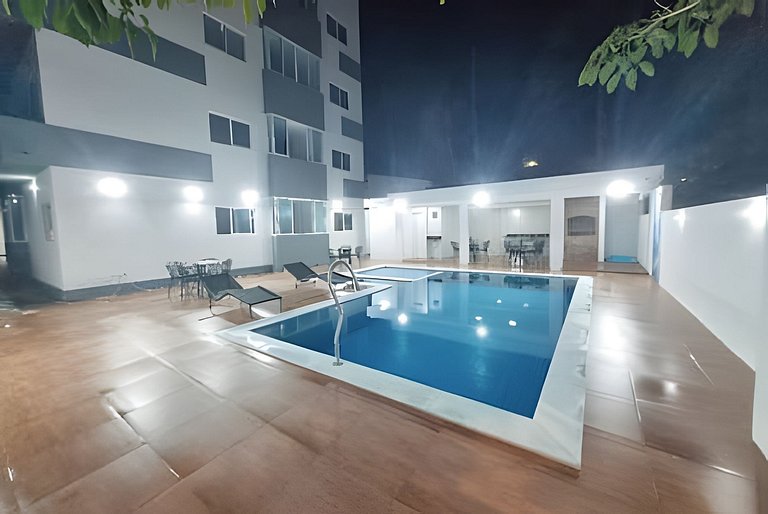 Vila dos Coqueiros, ap 202, 200 metros da praia.