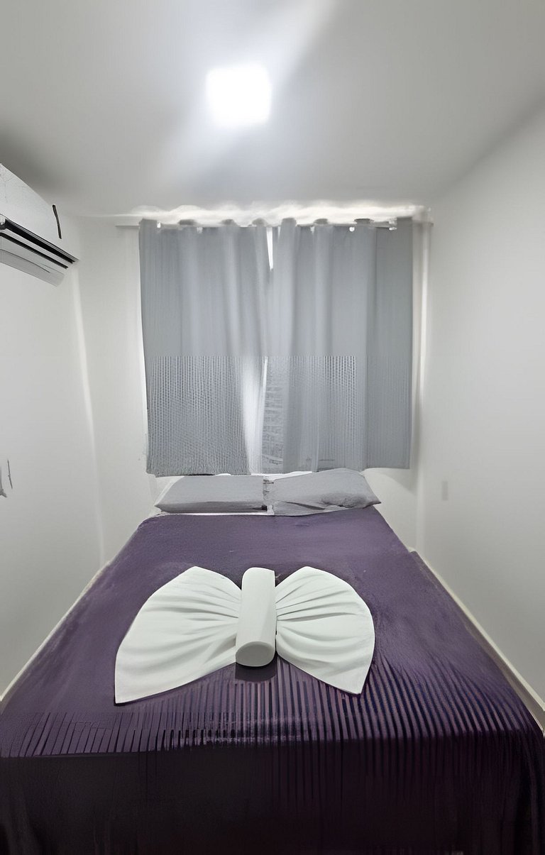 Vila dos Coqueiros, ap 002, 200 metros da praia.