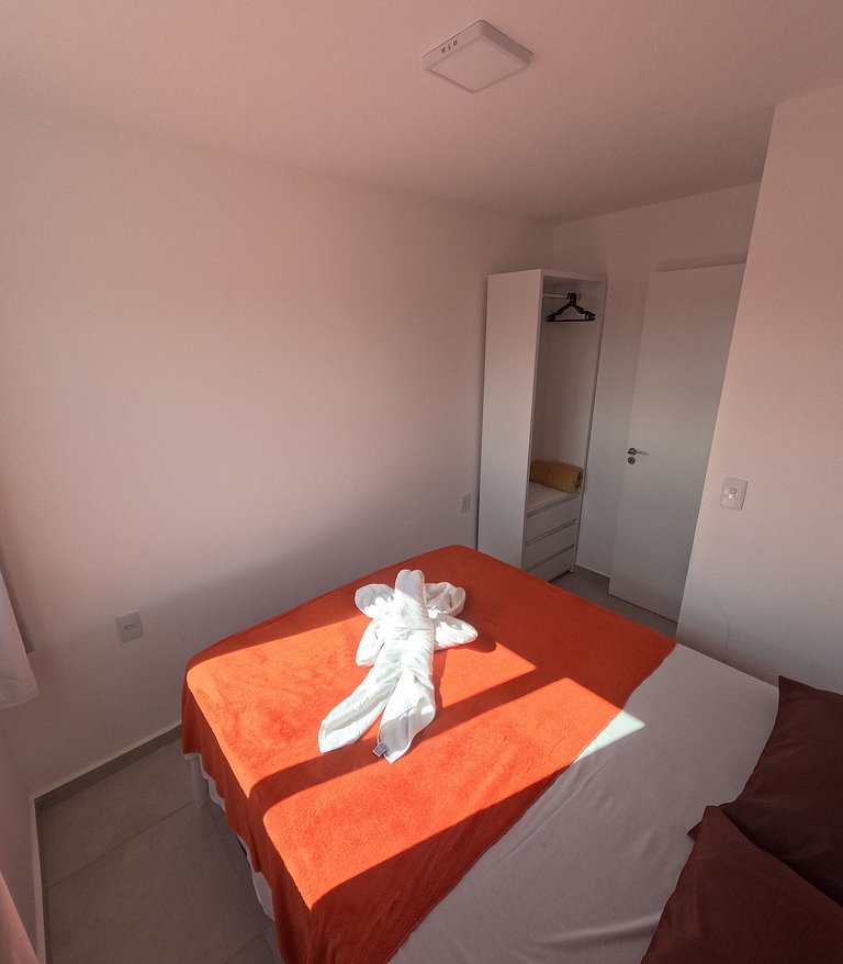 Vila dos Coqueiros, ap 205, 200 metros da praia.