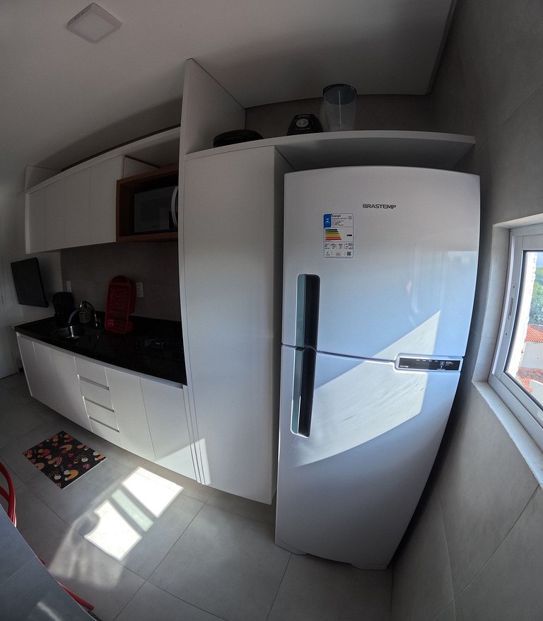 Vila dos Coqueiros, ap 202, 200 metros da praia.