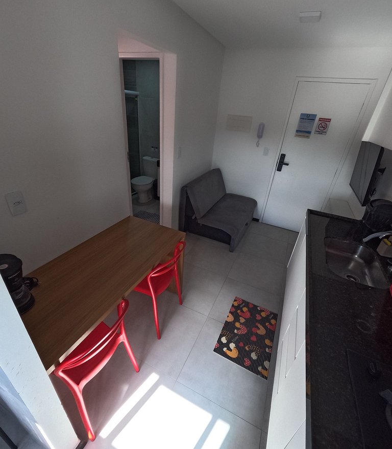 Vila dos Coqueiros, ap 202, 200 metros da praia.