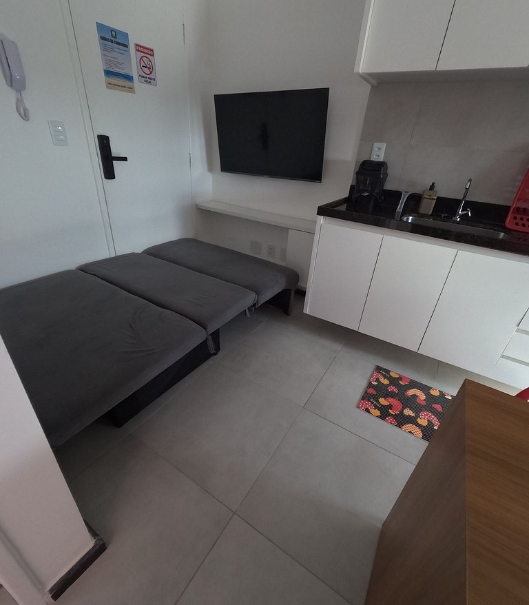 Vila dos Coqueiros, ap 202, 200 metros da praia.