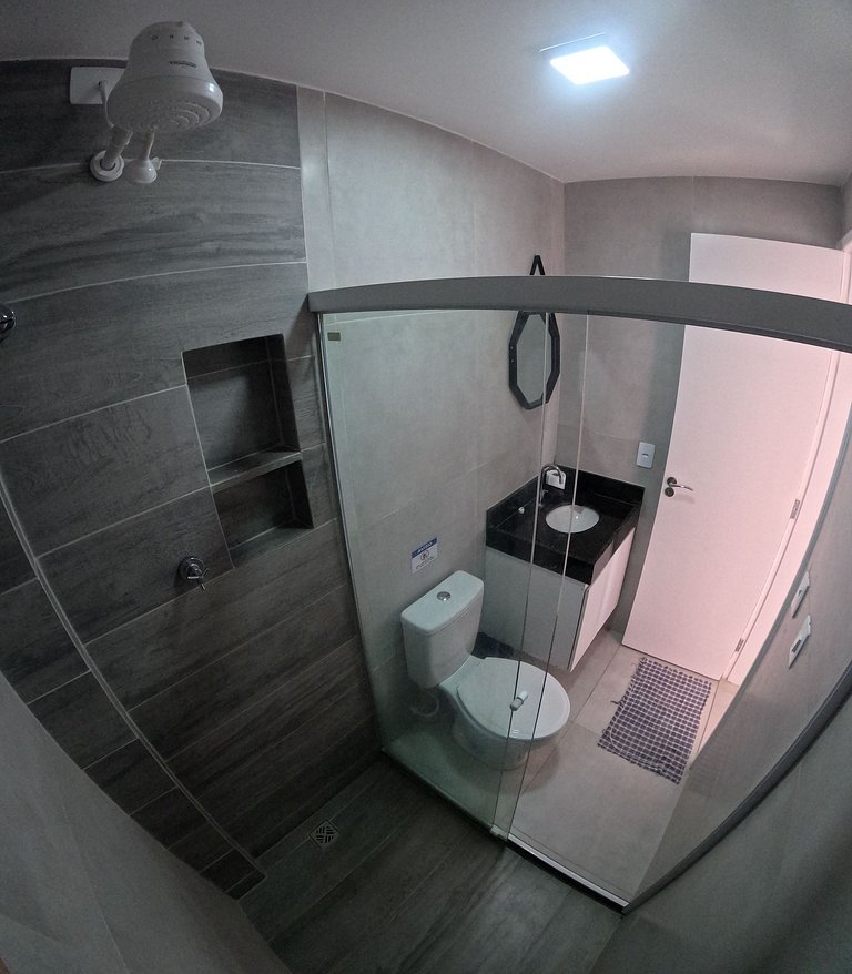 Vila dos Coqueiros, ap 202, 200 metros da praia.