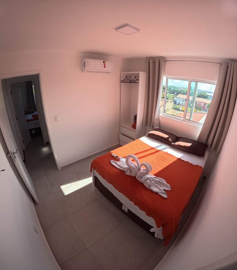 Vila dos Coqueiros, ap 201, 200 metros da praia.