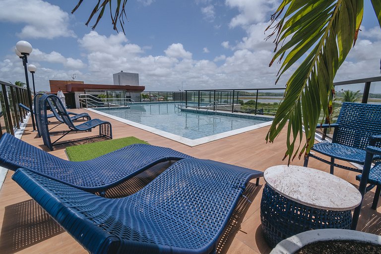 Elegant flat with rooftop pool and ocean view